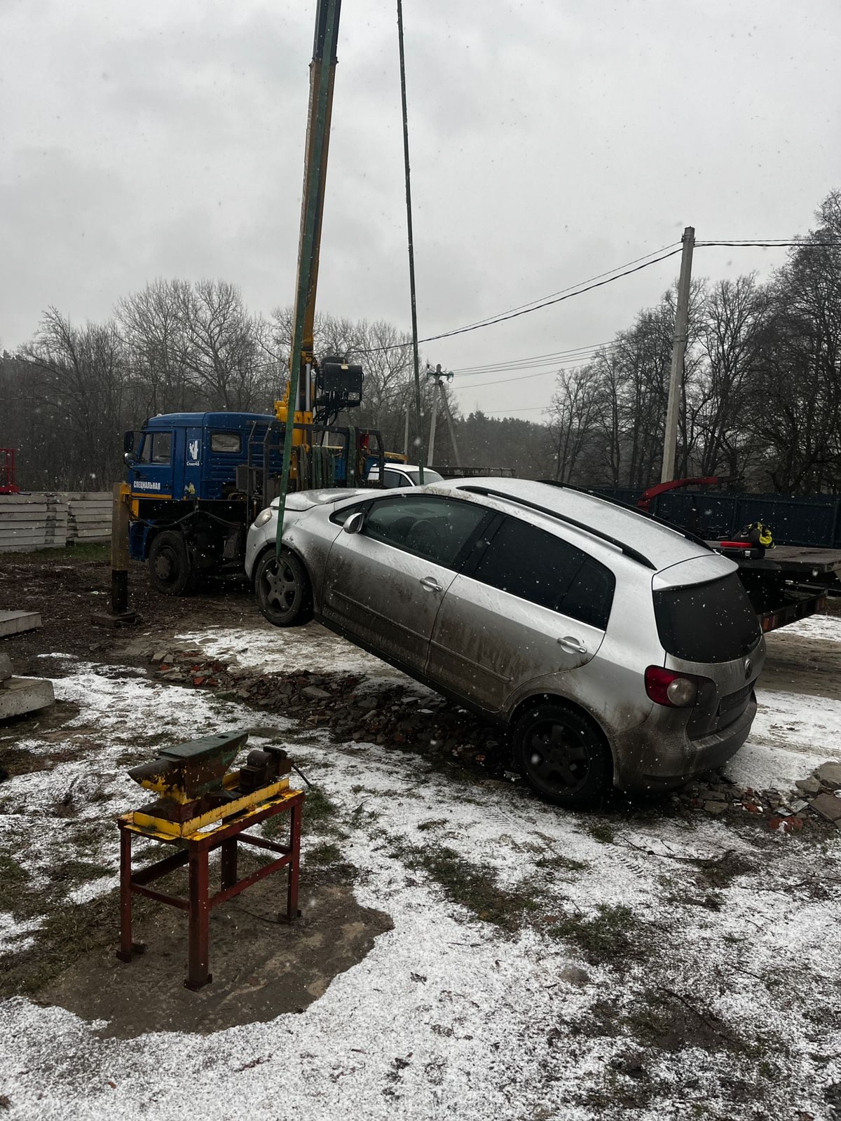 Эвакуация автомобиля манипулятором в Курске — без повреждений, 24/7